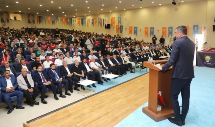 Bakan Göktaş Bitlis’te düzenlenen danışma meclisine katıldı