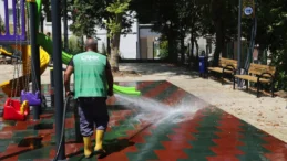 Canik’teki 52 mahallede temizlik, bakım ve peyzaj çalışması sürüyor
