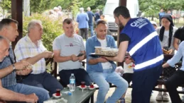 Canik Belediyesi aşure ikramında bulundu