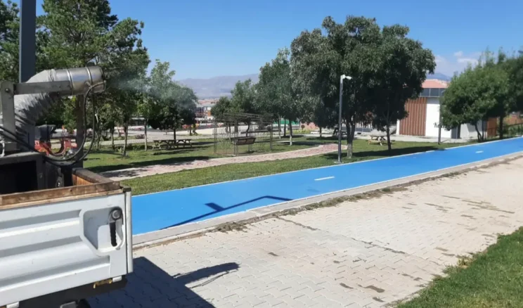 Erzincan’da kene vakalarına karşı ilaçlama çalışması yapılıyor