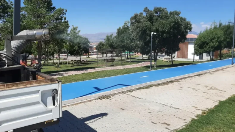 Erzincan’da kene vakalarına karşı ilaçlama çalışması yapılıyor