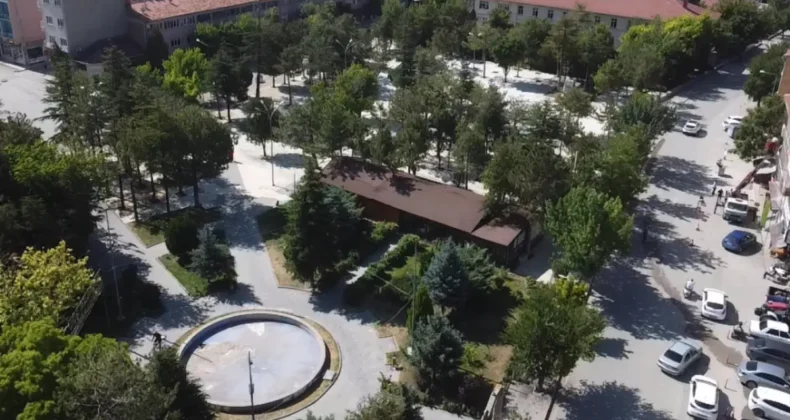 Eskişehir’de Cumhuriyet Meydanı yenileniyor