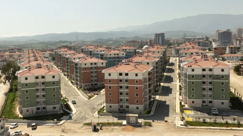 Hatay’da depremzedelere müjde! 576 konut daha teslim edilecek…