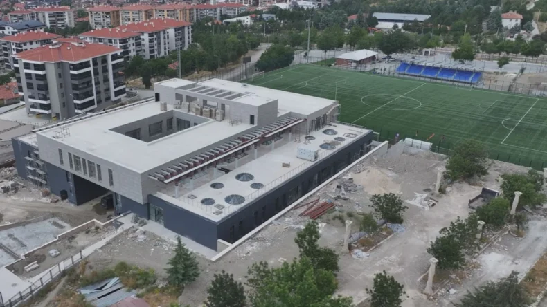 Isparta’ya dev hizmet! Engelsiz merkezin inşaatı sürüyor