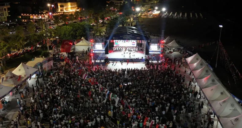 Samsun 35. Halk Oyunları Festivali’ne yoğun ilgi