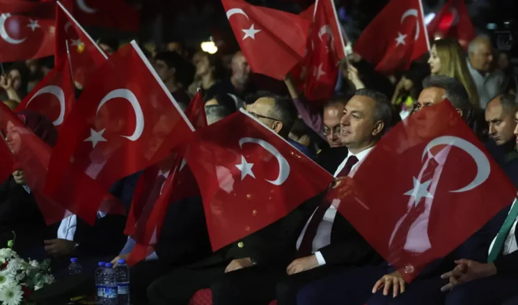 Sivas’ta şehit isimlerinin yer aldığı balonlar gökyüzünde…