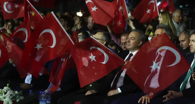 Sivas’ta şehit isimlerinin yer aldığı balonlar gökyüzünde…