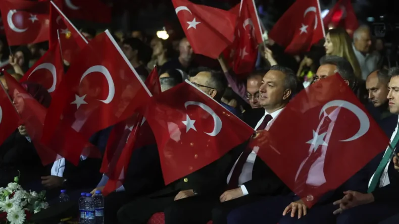 Sivas’ta şehit isimlerinin yer aldığı balonlar gökyüzünde…