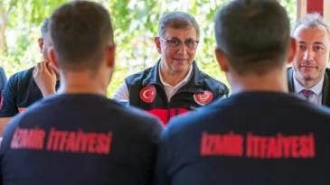 İzmir’de itfaiye personeline prim müjdesi! Başkan Tugay açıkladı…