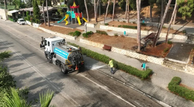 Adana’da kapsamlı temizlik çalışması yapıldı