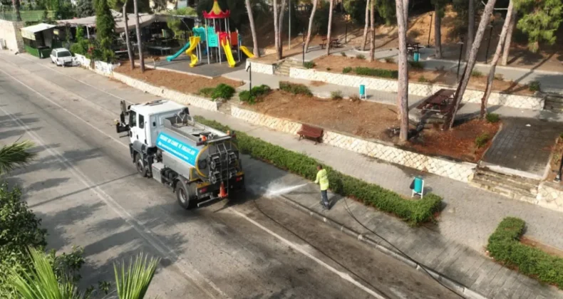 Adana’da kapsamlı temizlik çalışması yapıldı