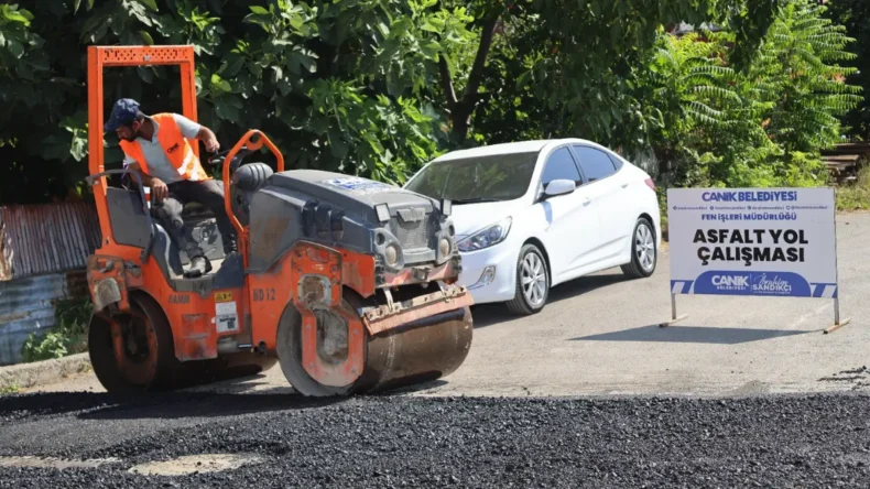 Canik’te asfalt yol yapım çalışmaları sürüyor
