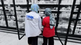 Canik zabıtası marketlerde soğuk gıda denetimi yaptı