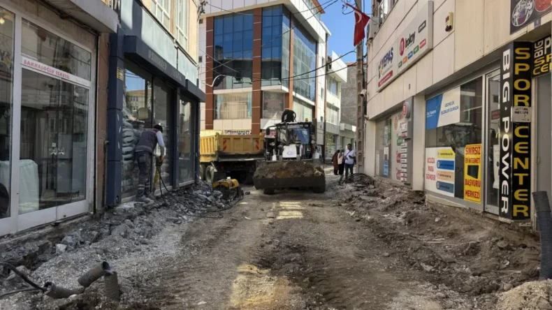 Çorum’un eski sokaklarında yenileme çalışması başladı