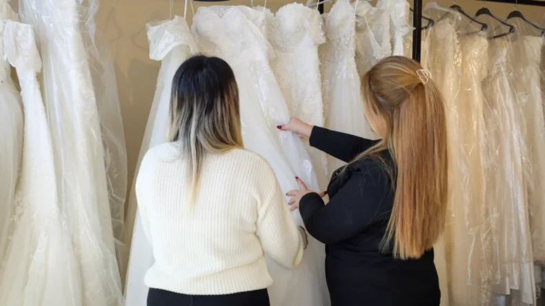 Hatay’da evleneceklere ücretsiz gelinlik hizmeti