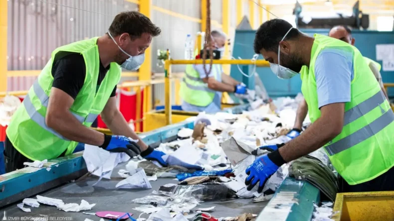 “Dönüşüme Evde Başla” projesi İzmir’e yayılıyor