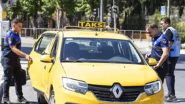İzmir’de zabıta ekiplerinin taksi denetimi