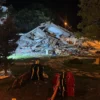 İzmir İtfaiyesi Balıkesir depreminde görev başında