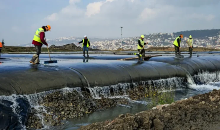 İzmit Körfezi’nde 1.5 milyon metreküp çamur çıkarıldı