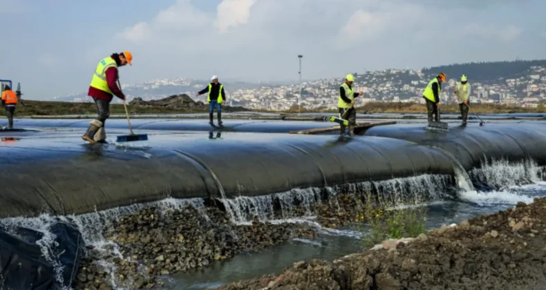 İzmit Körfezi’nde 1.5 milyon metreküp çamur çıkarıldı