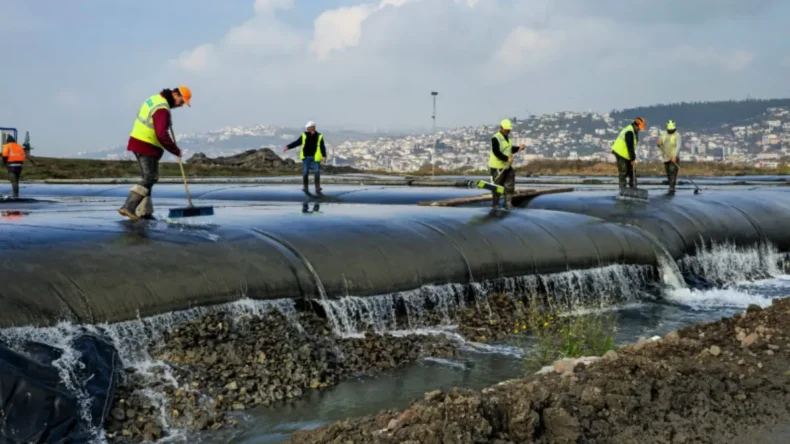İzmit Körfezi’nde 1.5 milyon metreküp çamur çıkarıldı
