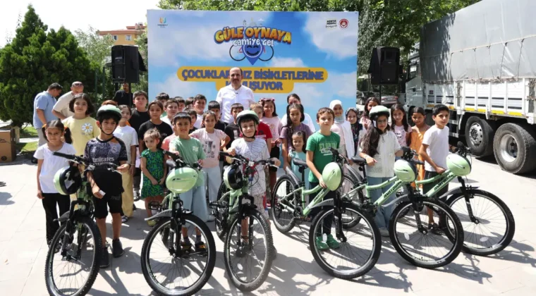 Konya’da “Güle Oynaya Camiye Gel” projesinde ödüller verildi