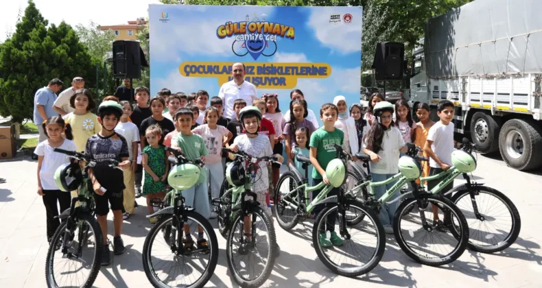 Konya’da “Güle Oynaya Camiye Gel” projesinde ödüller verildi