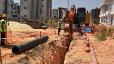 Mersin’de içme suyu hattı çalışmaları devam ediyor