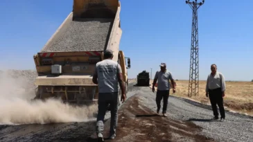 Şanlıurfa’da kırsal bölgelere yol atağı
