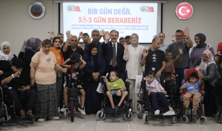 Siirt’te 27 engelliye medikal destek aracı teslim edildi
