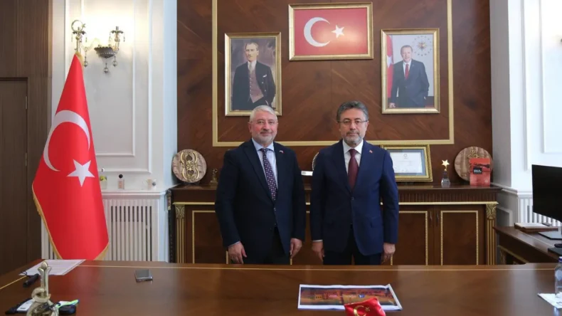 Çorum’da başkana bakan ziyareti! “Desteği sürdüreceğiz…”