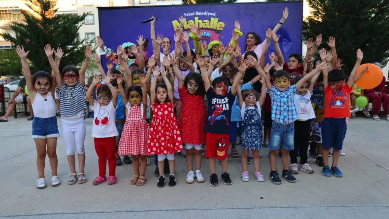 Tokat’ta Mahalle Şenlikleri’ne yoğun katılım