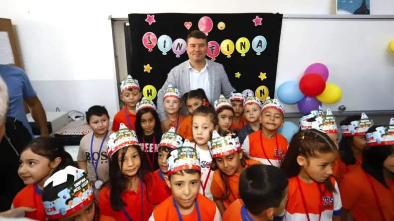 Aksaray’da miniklerin heyecanına başkan ortak oldu