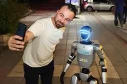 Canik’te insansı robot görücüye çıkacak