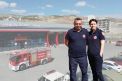 Çankırı’da karı-koca can kurtarmak için omuz omuza mesaide