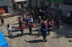 ‘Temiz Şehir Düzce’ için ekipler bir araya geldi! Moral ikramı düzenlendi…