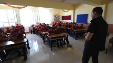 Hatay’da öğrencilere kuraklık ve su tasarrufu eğitimi verildi