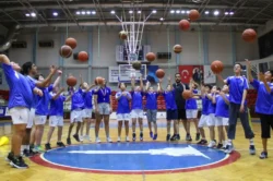 İzmir Büyükşehir’in ücretsiz kış spor okulları başlıyor