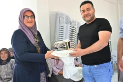 Manisa Büyükşehir’den kadınlara arıcılık desteği