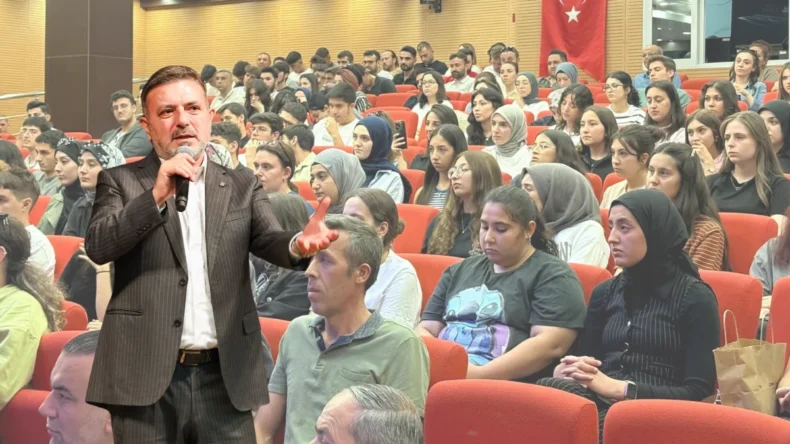 Kıraathanelerden üniversitelere uzanan öyküler Sincan’da buluştu