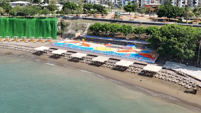 Türkiye’nin en büyük su oyunları parkı Hatay’da açıldı