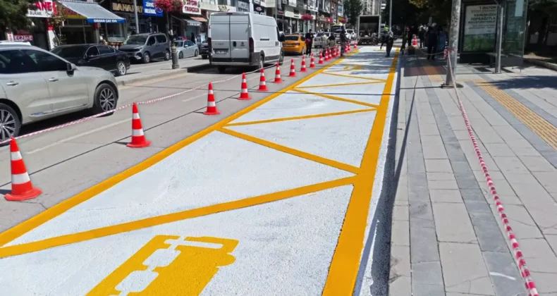 Van’da otobüs durakları yenileniyor