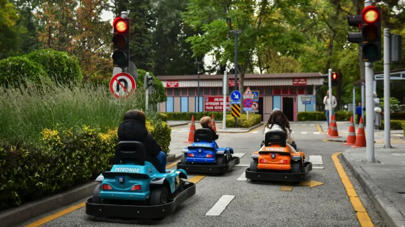 Ankara Büyükşehir’den çocuklara trafik eğitimi
