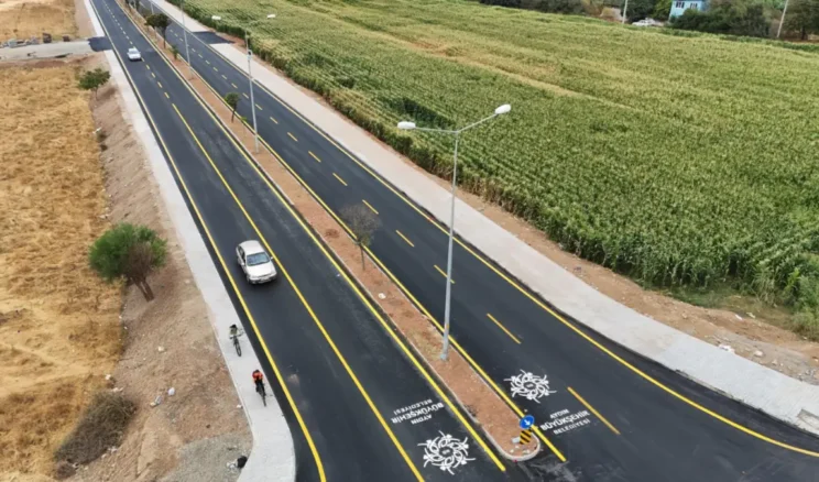 Aydın’da yol yapım ve yenileme çalışması sürüyor