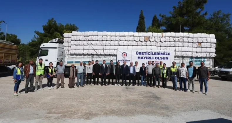 Denizli’de yangından etkilenen çiftçiye destek sağlandı