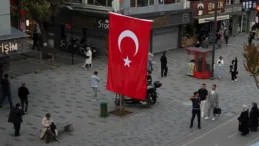 Düzce’de Cumhuriyet Bayramı’na özel sosyal deney! Bayrak sevgisi…