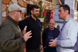 Giresun’da cadde ve sokaklar yenileniyor! Başkan Köse esnafla bir araya geldi…