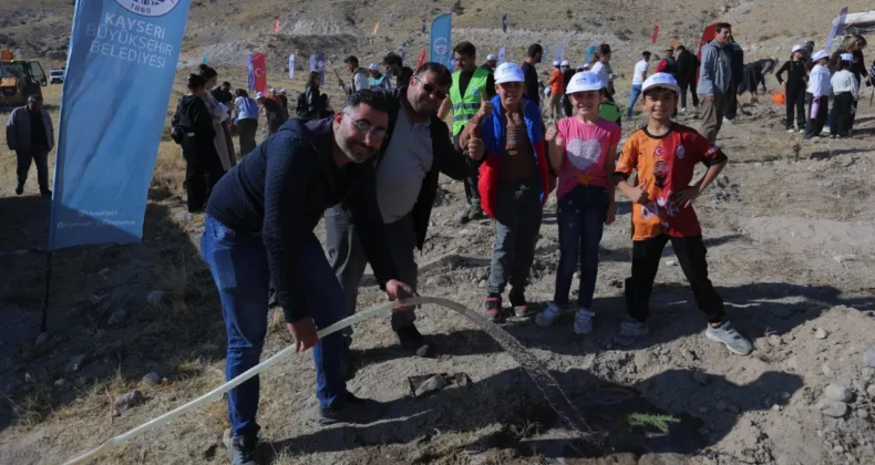 Kayseri’de 3 bin fidan toprakla buluştu
