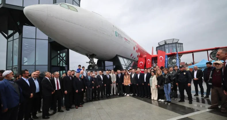 Kocaeli’de Havacılık ve Bilim Merkezi’ne dönüştürülen uçak ziyarete açıldı