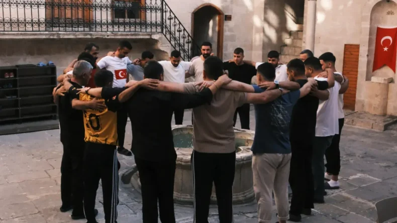 Şanlıurfa Büyükşehir’den bağımlılığa karşı örnek davranış